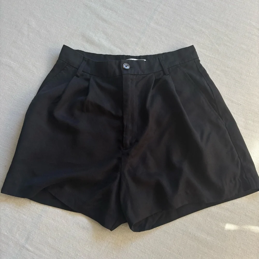 Reformation Mason High Rise Shorts Black Tencel Tailored Size 6 - Picture 2 of 9